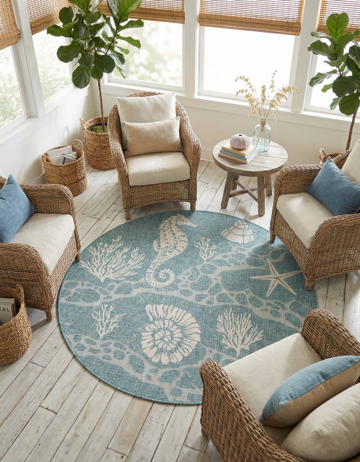 Detail image of 5' 3 x 5' 3 Washable Coastal Indoor / Outdoor Round Rug