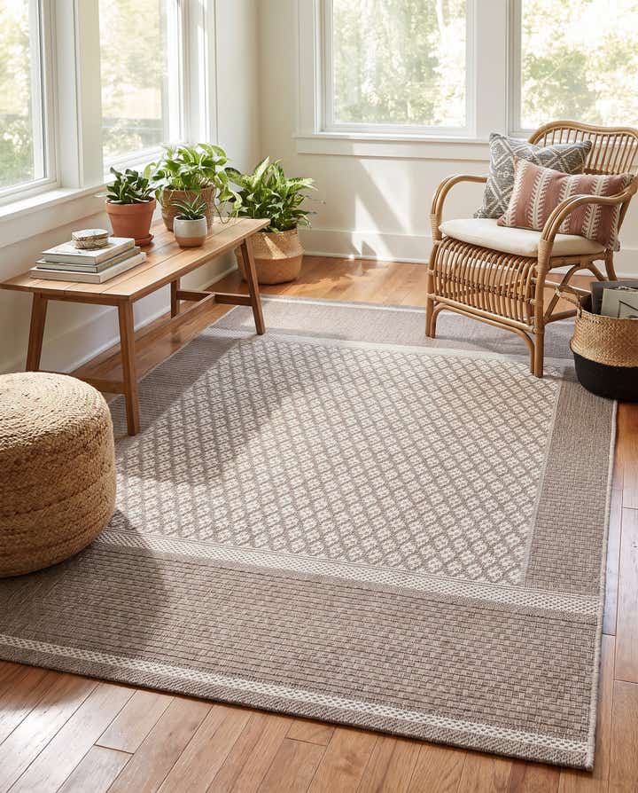 120cm x 170cm Easy-Clean Indoor / Outdoor Rug