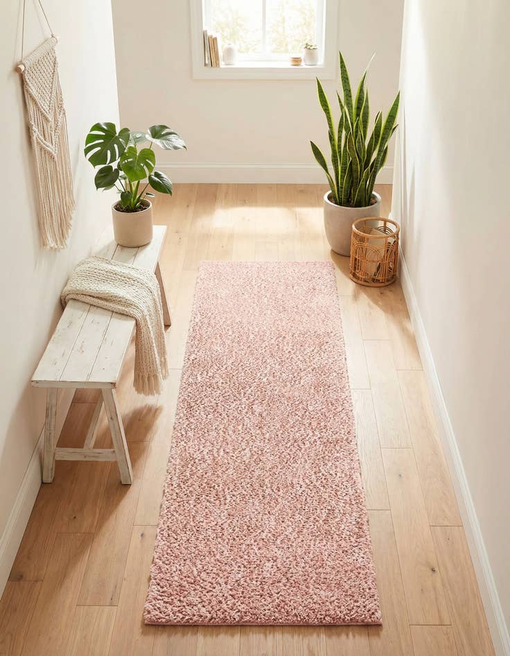 Detail image of 2' x 7' Zermatt Shag Runner Rug