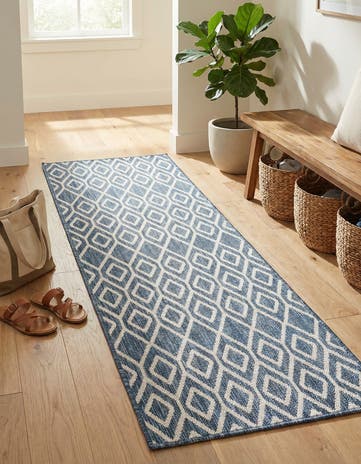 2' x 6' Easy-Clean Jill Zarin Turks and Caicos Indoor / Outdoor Runner Rug