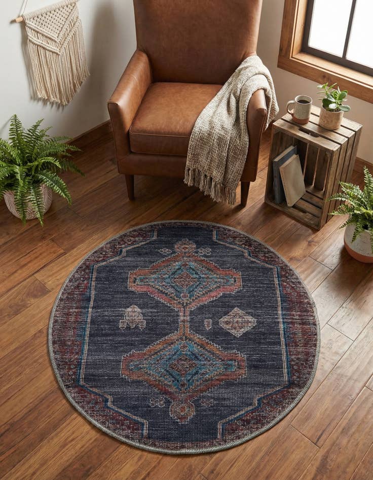 Detail image of 3' 3 x 3' 3 Washable Sisu Round Rug
