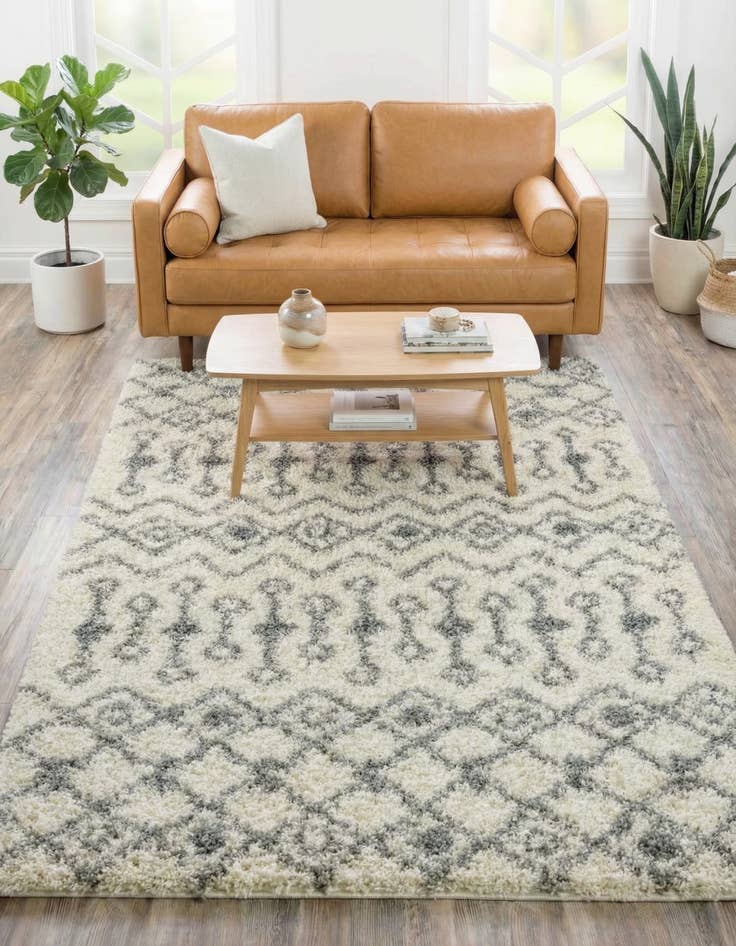 Detail image of 5' 3 x 8' Moroccan Trellis Shag Rug