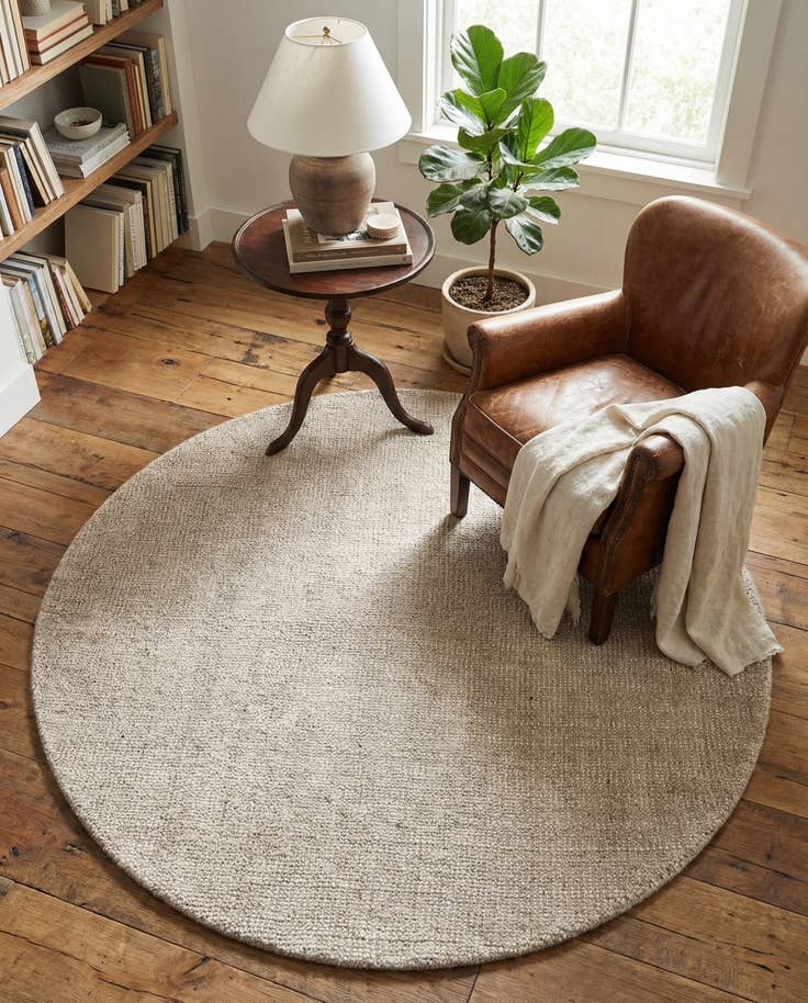 Detail image of 4' 1 x 4' 1 Hand Woven Jill Zarin English Manor Farmhouse Wool Round Rug