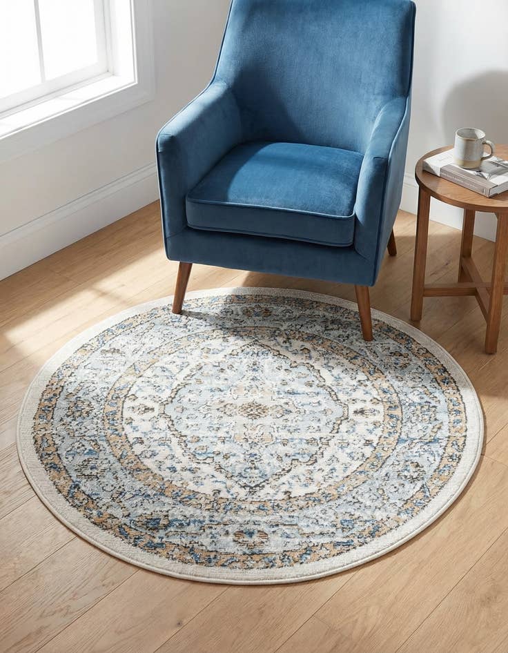 Detail image of 3' 3 x 3' 3 Nyla Round Rug
