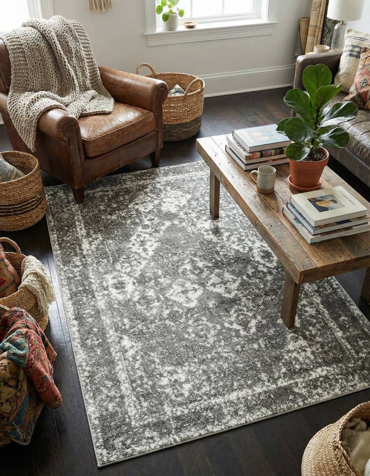 Detail image of 4' x 6' Veneto Rug