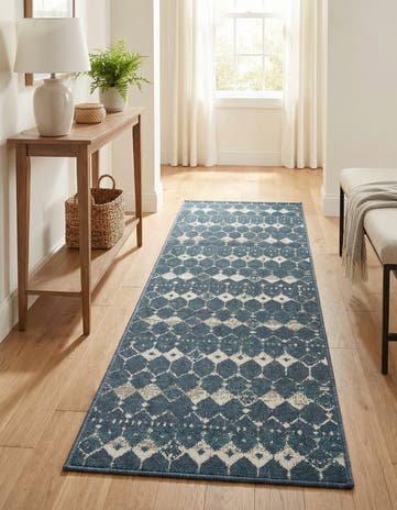 2' x 6' Easy-Clean Trellis Indoor / Outdoor Runner Rug