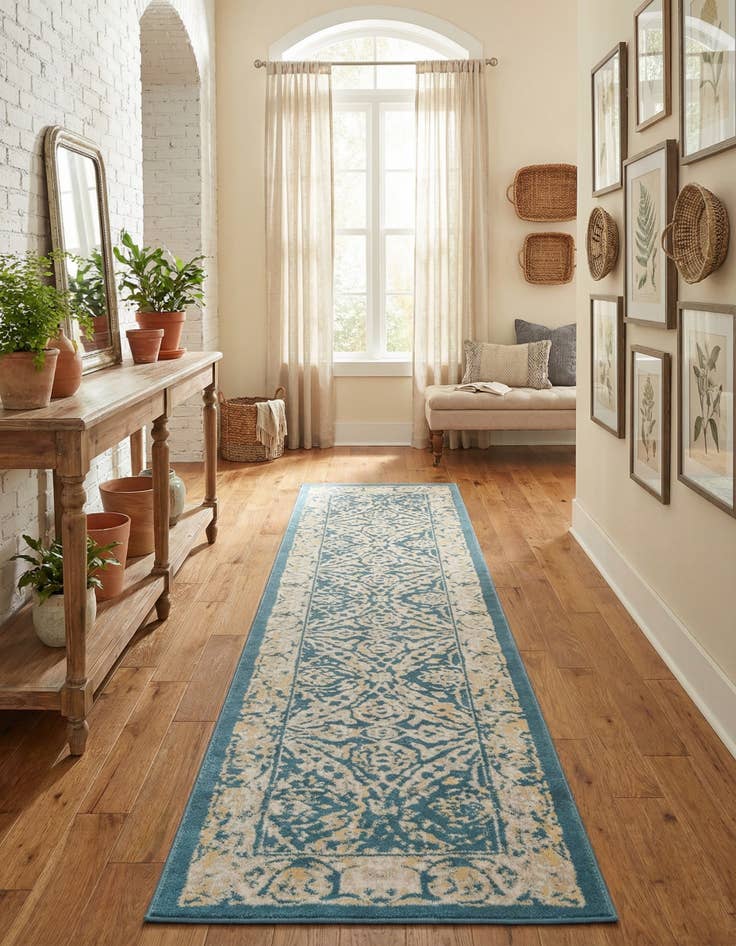 Detail image of  2' 7 x 10' Dahlia Runner Rug