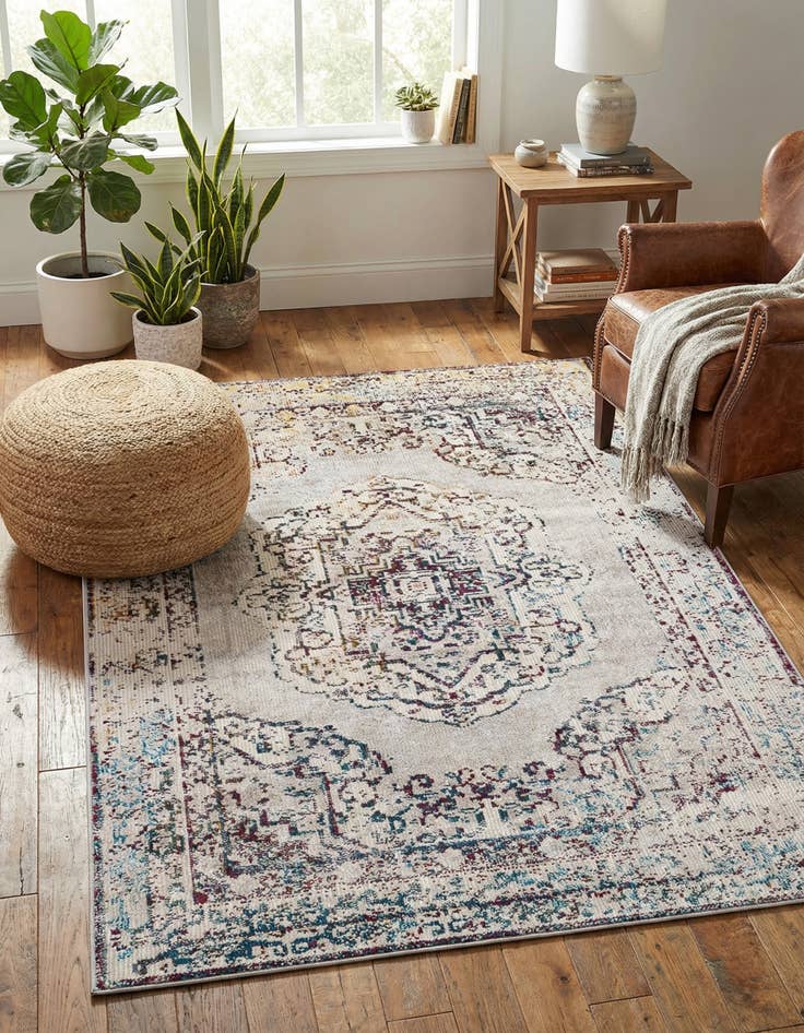 Detail image of 4' x 6' Amulet Rug