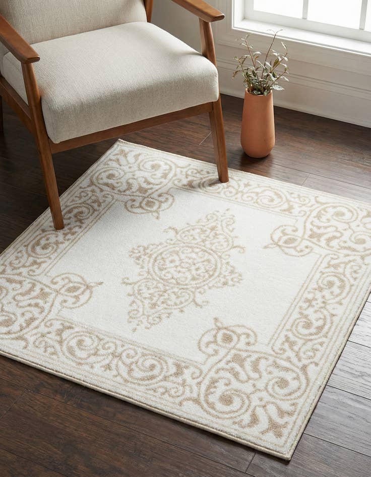 Detail image of 3' 3 x 3' 3 Hermitage Square Rug