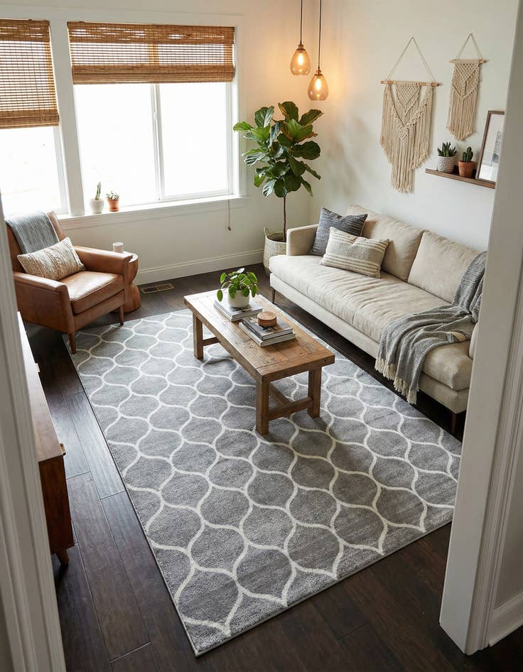 Detail image of 7' 10 x 11' Trellis Frieze Rug