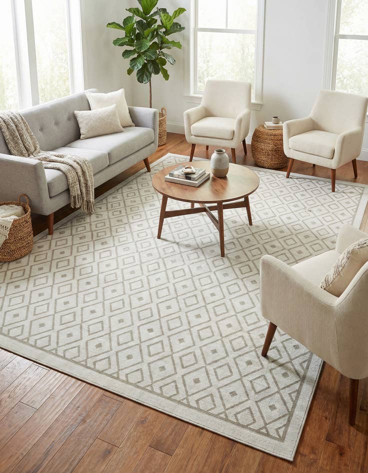 Detail image of 7' 10 x 10' Washable Lattice Indoor / Outdoor Rug