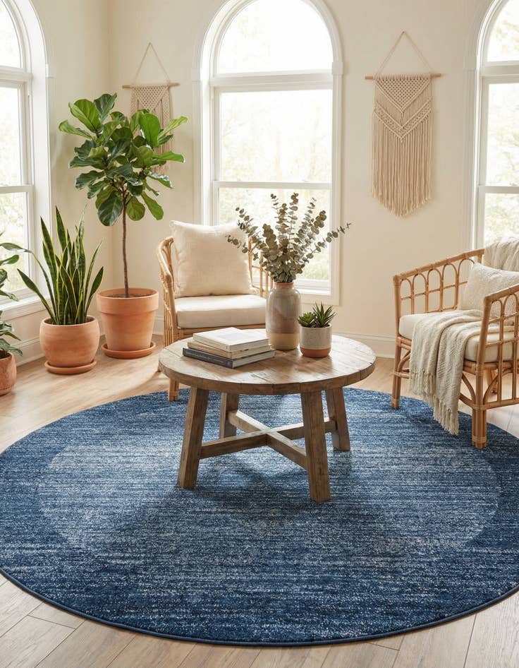 Detail image of 7' 10 x 7' 10 Angelica Round Rug