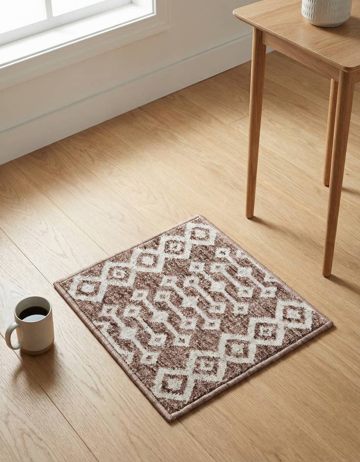 Detail image of 1' 4 x 1' 4 Eco Trellis Sample Rug