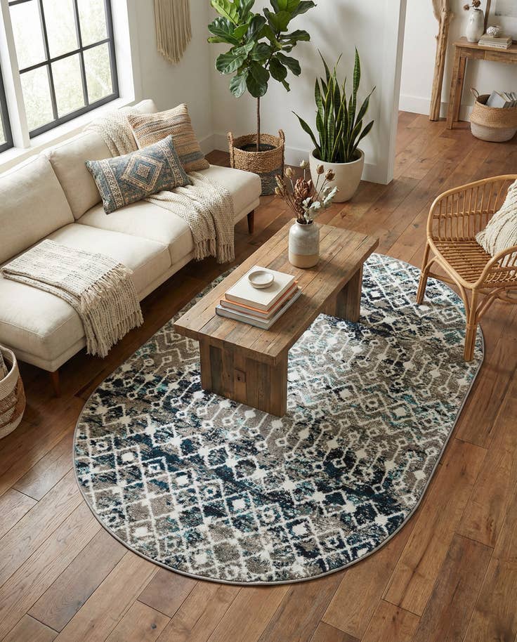 Detail image of 4' x 6' Moroccan Trellis Oval Rug