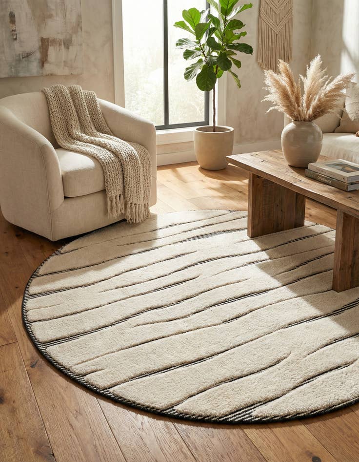 Detail image of 6' x 6' Prismatic Round Rug