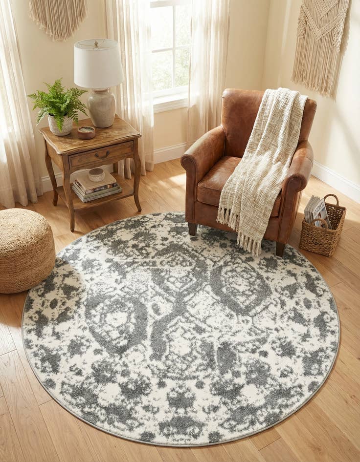 Detail image of 4' x 4' Venice Round Rug