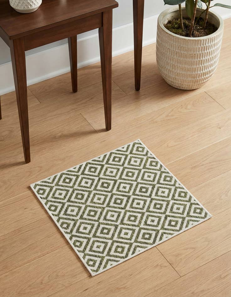 Detail image of 1' 4 x 1' 4 Washable Jill Zarin Costa Rica Indoor / Outdoor Sample Rug