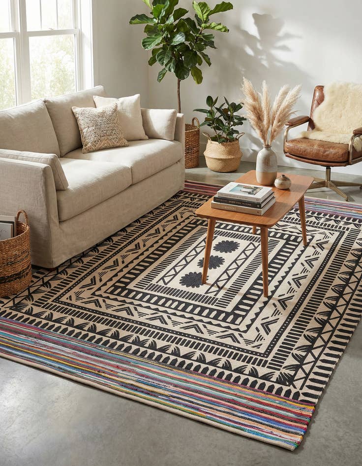 Detail image of 7' 10 x 10' Hand Braided Chindi Cotton Rug