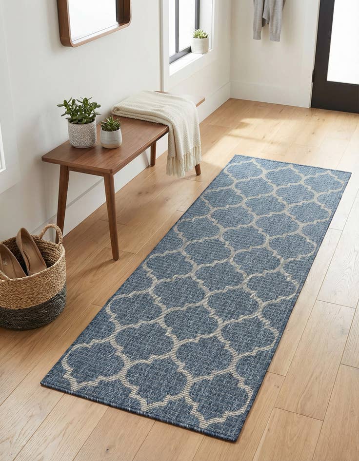 Detail image of  2' x 5'  Washable Lattice Indoor / Outdoor Runner Rug
