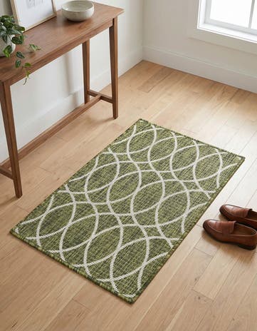 2' x 3' Easy-Clean Lattice Indoor / Outdoor Rug