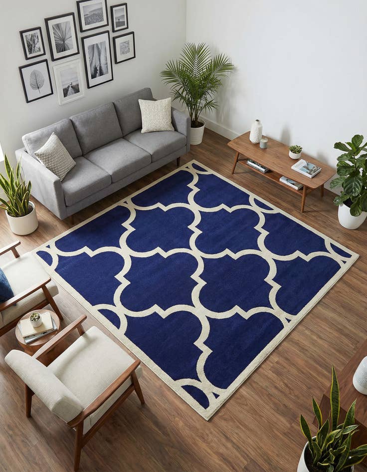 Detail image of 7' 10 x 7' 10 Lattice Square Rug