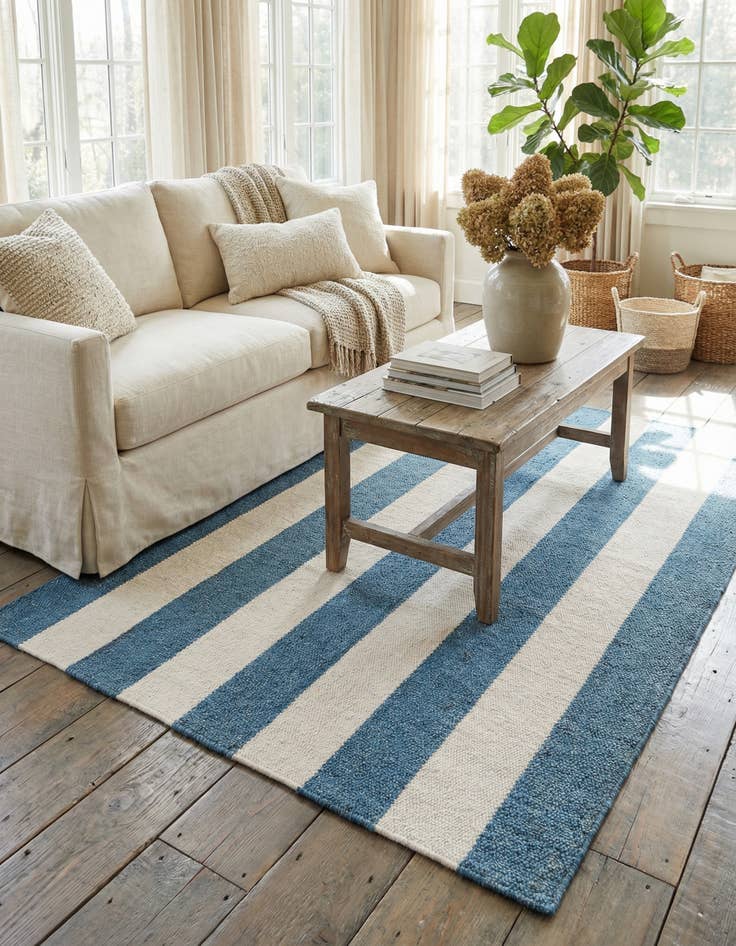 Detail image of 4' 1 x 6' 1 Jill Zarin Hamptons Rug