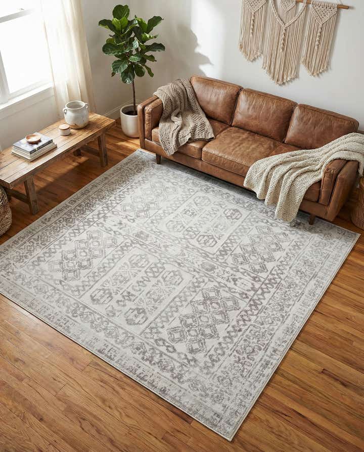 7' 10 x 7' 10 Oxford Square Rug