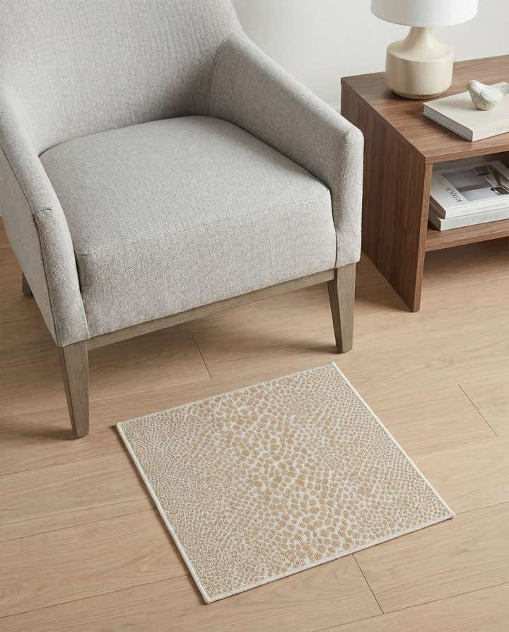 1' 4 x 1' 4 Easy-Clean Jill Zarin Cape Town Indoor / Outdoor Sample Rug