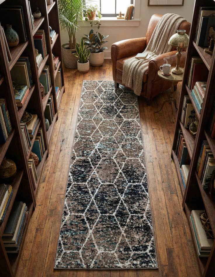Detail image of 2' x 7' Lattice Frieze Runner Rug