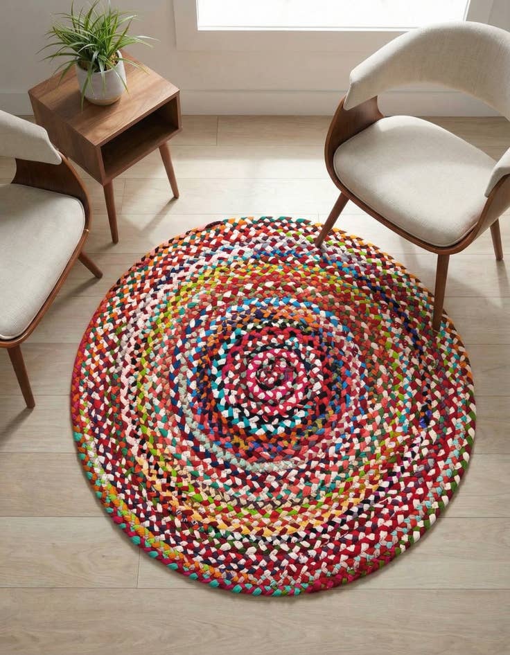 Detail image of 3' 3 x 3' 3 Handmade Braided Chindi Round Rug