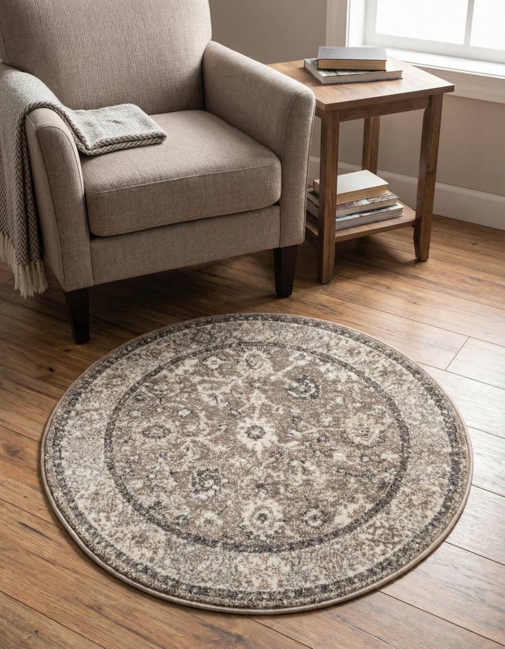 Detail image of 3' x 3' Carrington Round Rug