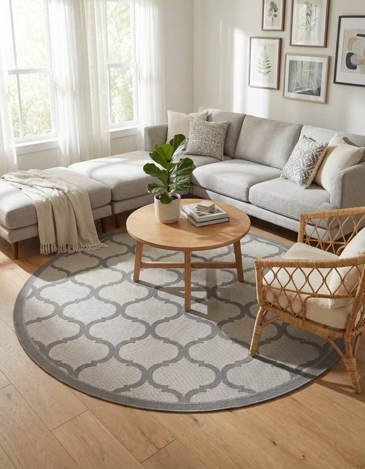 Detail image of 6' x 6' Washable Lattice Indoor / Outdoor Round Rug