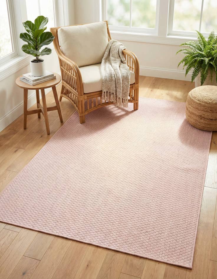 Detail image of 4' x 6'  Washable Solid Indoor / Outdoor Rug