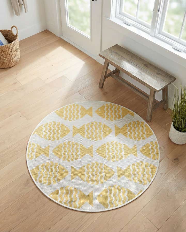 3' 1 x 3' 1 Easy-Clean Coastal Indoor / Outdoor Round Rug