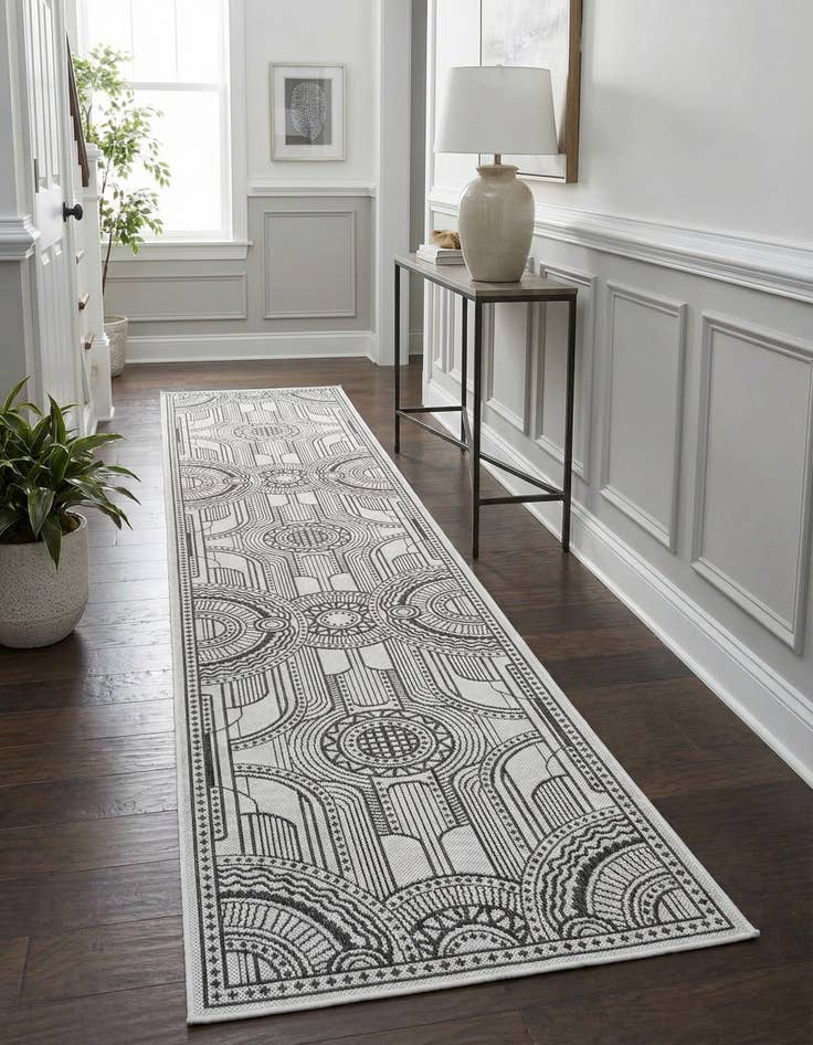 Detail image of 2' 7 x 12' Washable Traditional Indoor / Outdoor Runner Rug