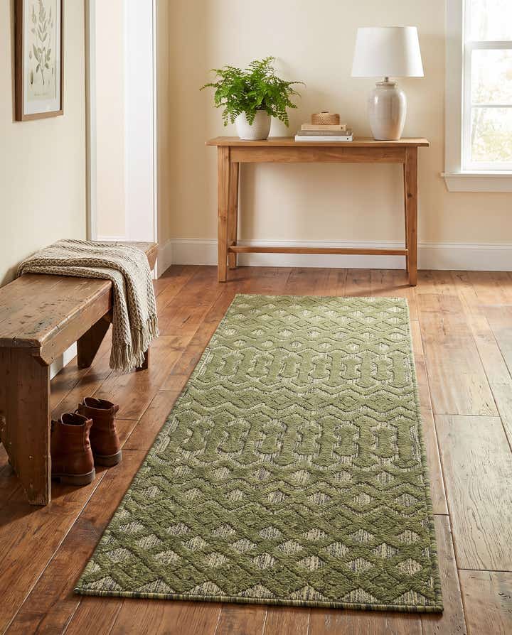2' x 6' Easy-Clean Trellis Textured Indoor / Outdoor Runner Rug