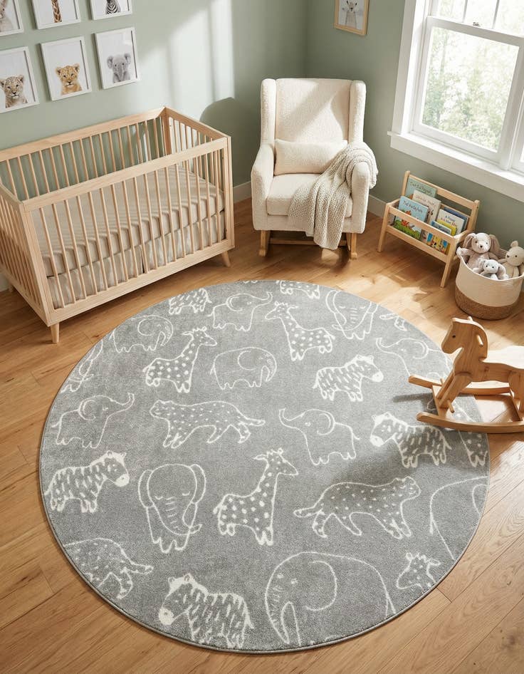Detail image of 7' 10 x 7' 10 Animals Whimsy Kids Round Rug