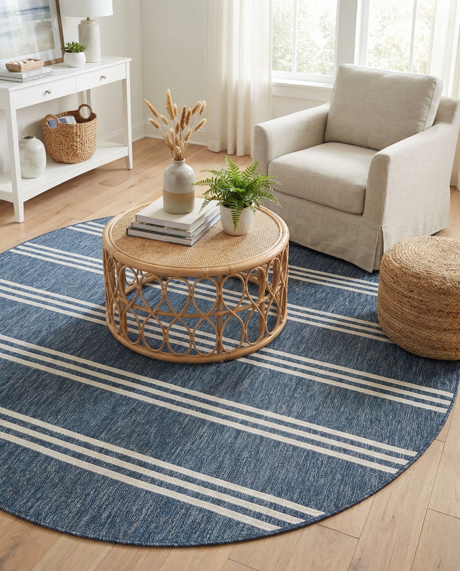 7' x 7' Easy-Clean Jill Zarin Indoor / Outdoor Round Rug