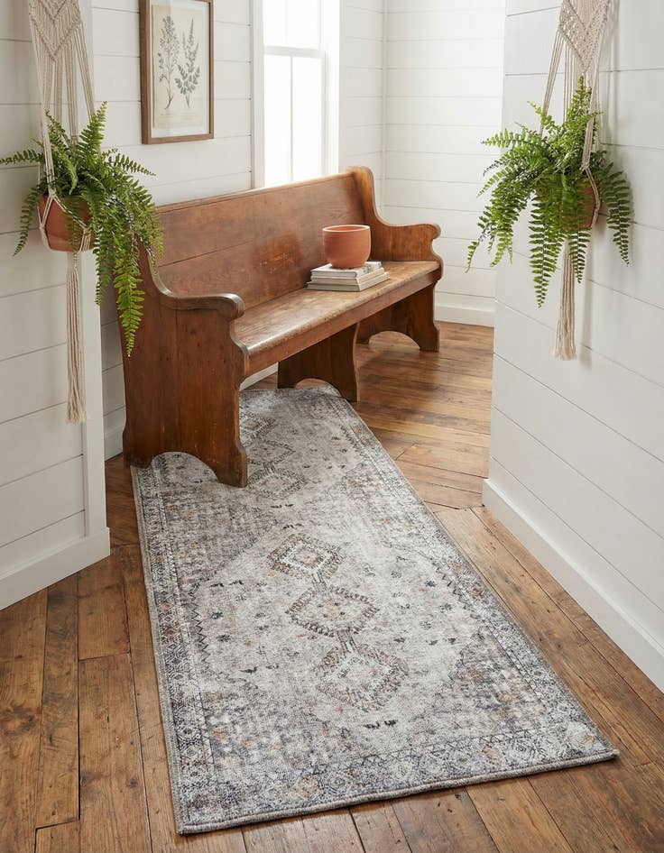 Detail image of  2' x 5' Yara Runner Rug