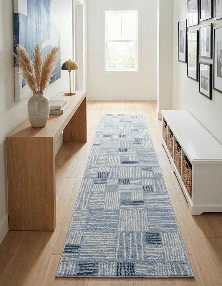 Detail image of 2' 7 x 12' Hanahan Runner Rug