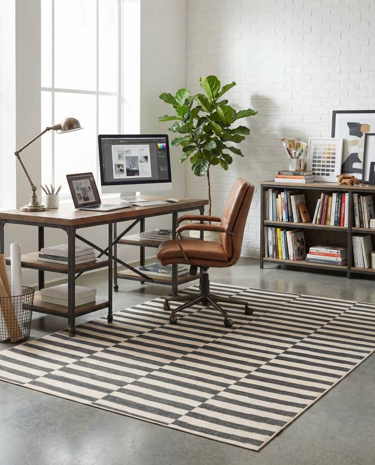 Detail image of 6' x 9' Tribeca Rug