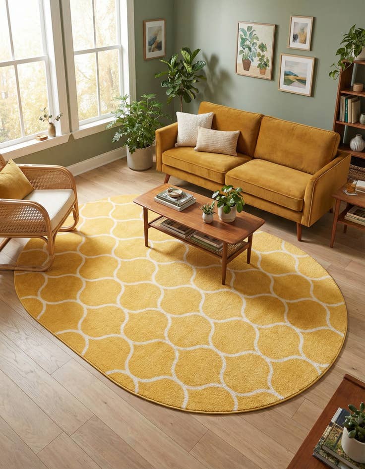 Detail image of 7' 10 x 10' Lattice Frieze Oval Rug