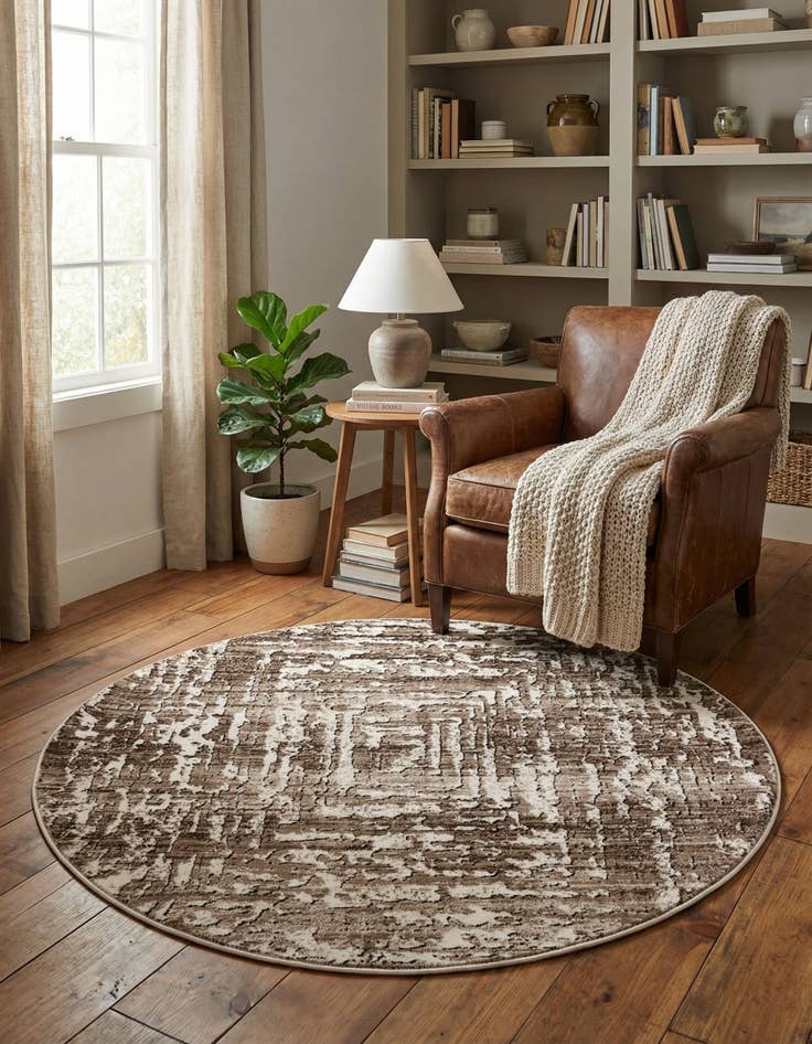 Detail image of 4' x 4' Hermitage Round Rug