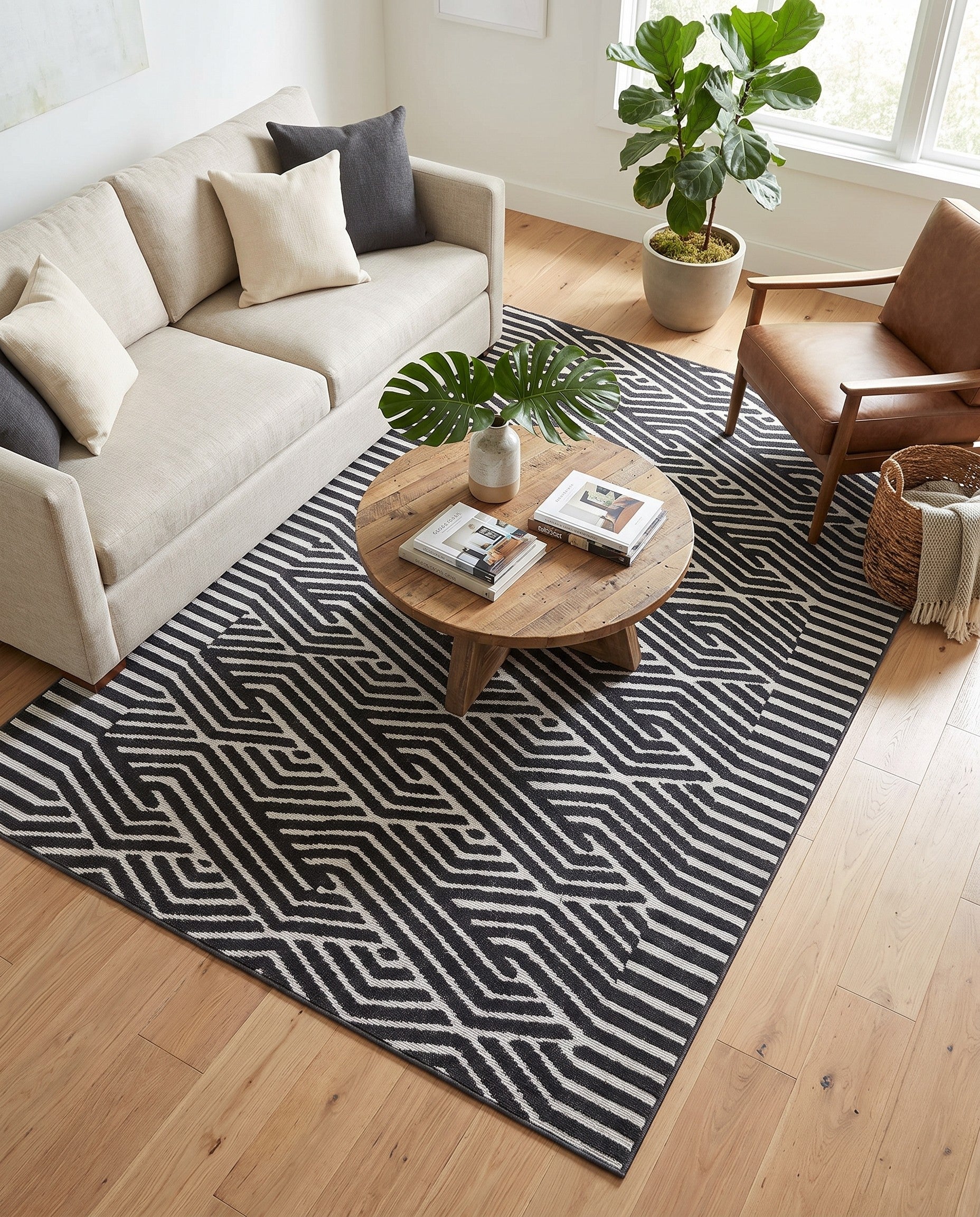 5' x 8' Easy-Clean Sabrina Soto Hudson Indoor / Outdoor Rug