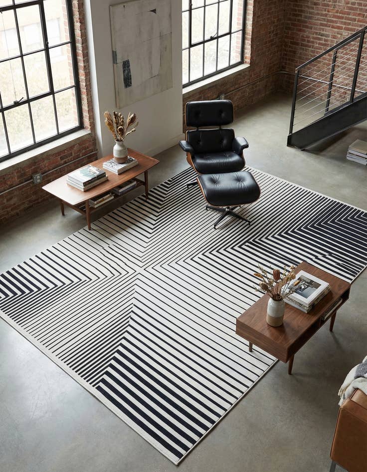 Detail image of 7' 10 x 10' Milano Rug