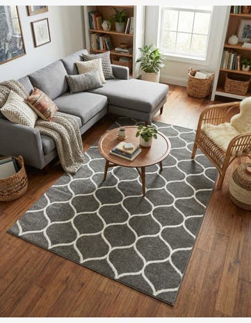 Dark Gray Lattice Frieze Rug