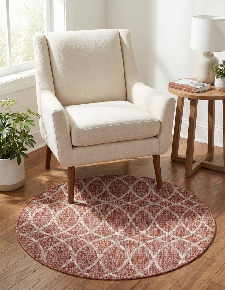 Detail image of 3' x 3' Washable Lattice Indoor / Outdoor Round Rug