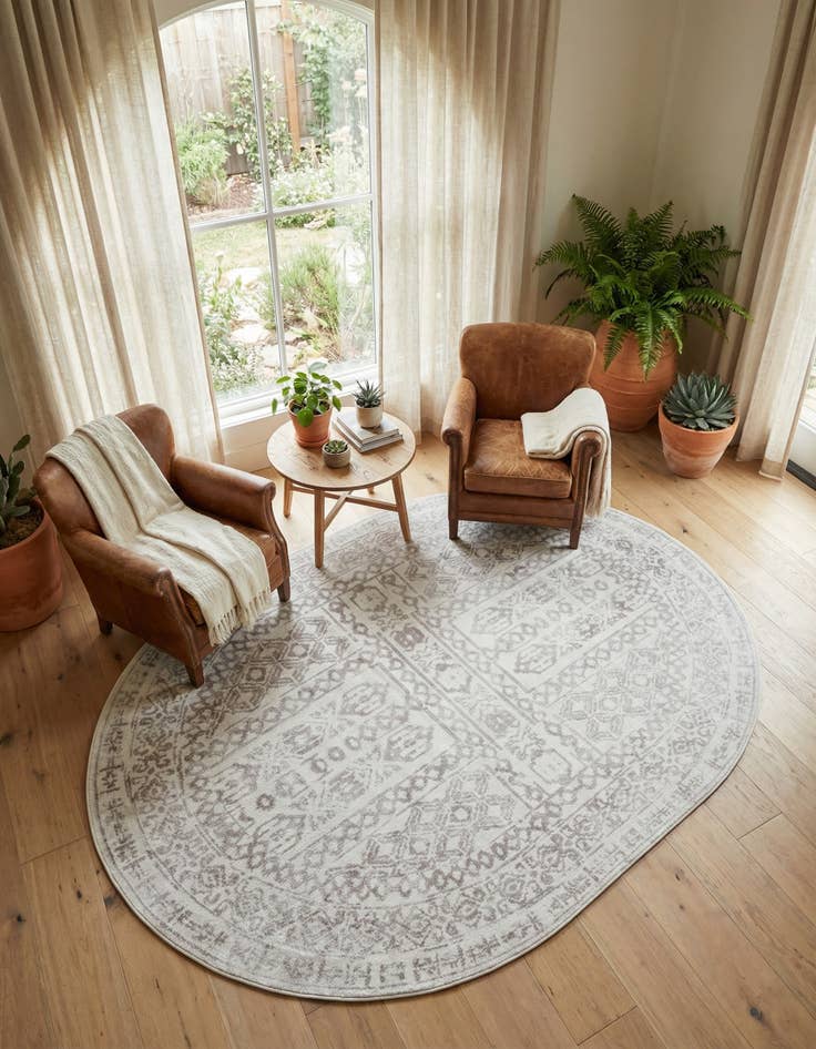 Detail image of 8' x 10' Oxford Oval Rug