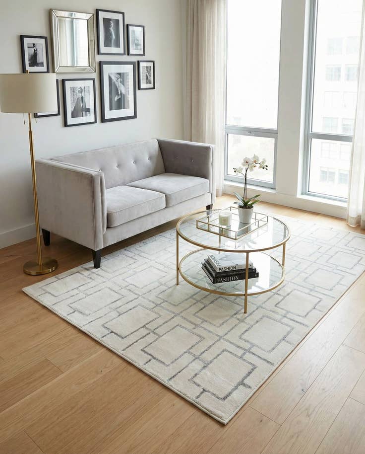 Detail image of 4' x 6' Marilyn Monroe™ Glam Deco Rug