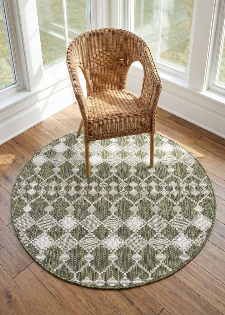 4' x 4' Easy-Clean Trellis Indoor / Outdoor Round Rug